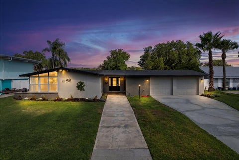 Photo of 2501 Reef Court, Orlando, FL 32805 (MLS # O6418996)