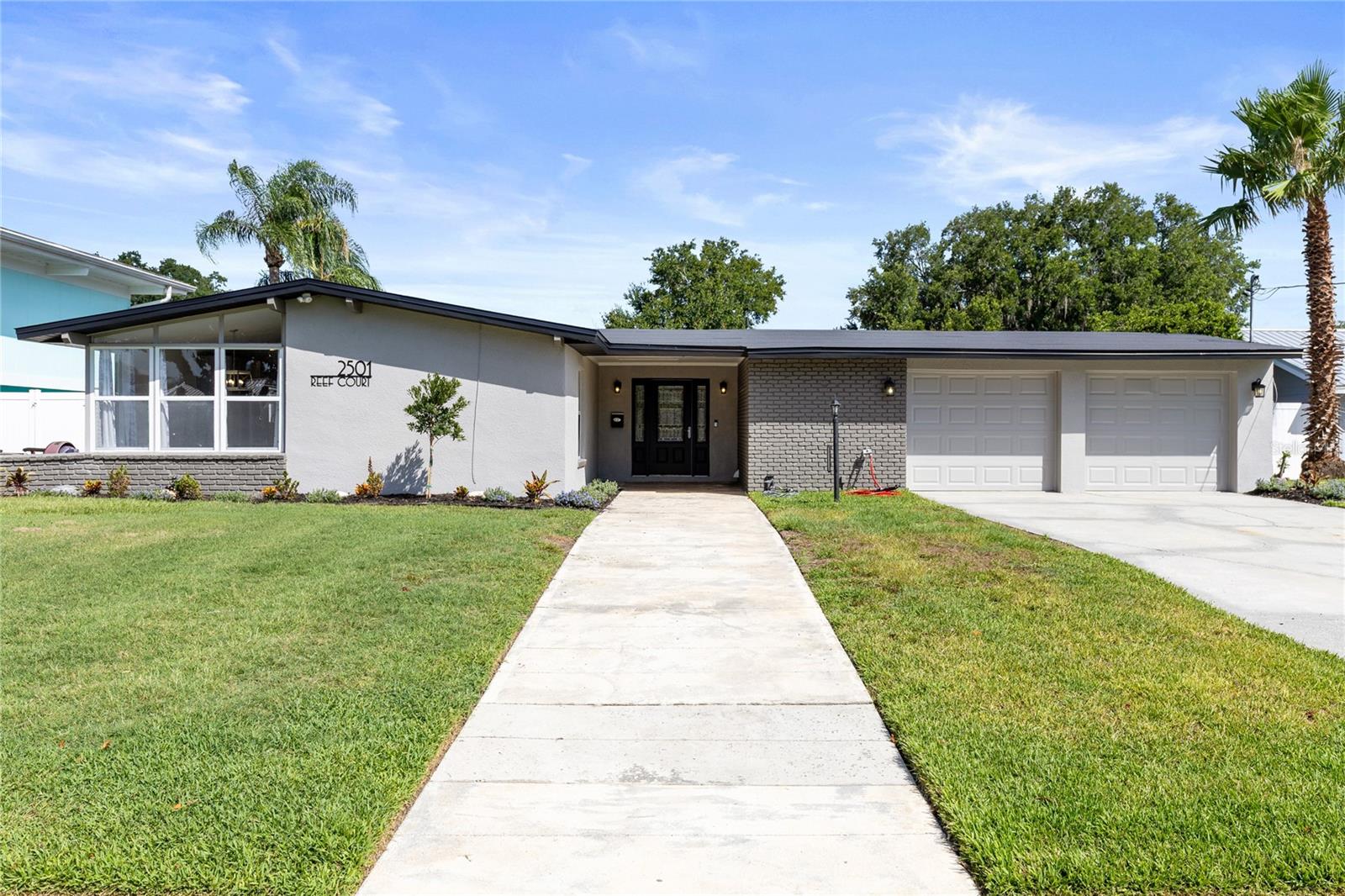 2501 REEF COURT