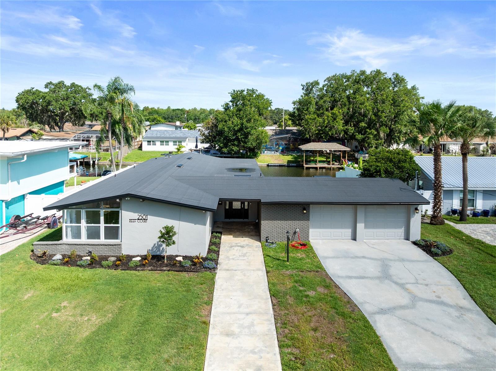 2501 REEF COURT