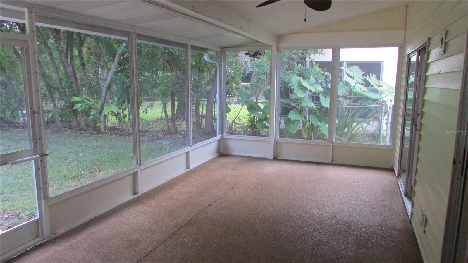 RAVENSWOOD VILLAGE - Residential