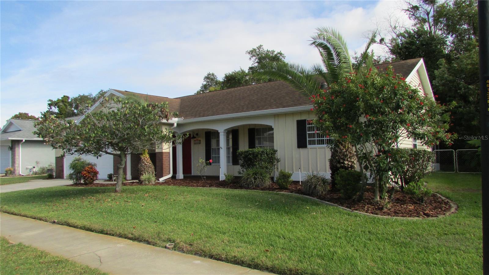 RAVENSWOOD VILLAGE - Residential