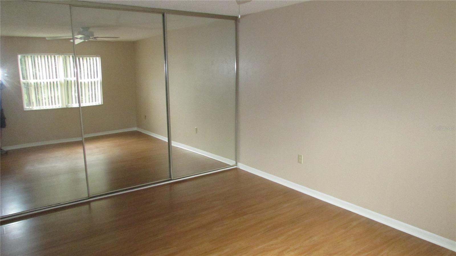 RAVENSWOOD VILLAGE - Residential