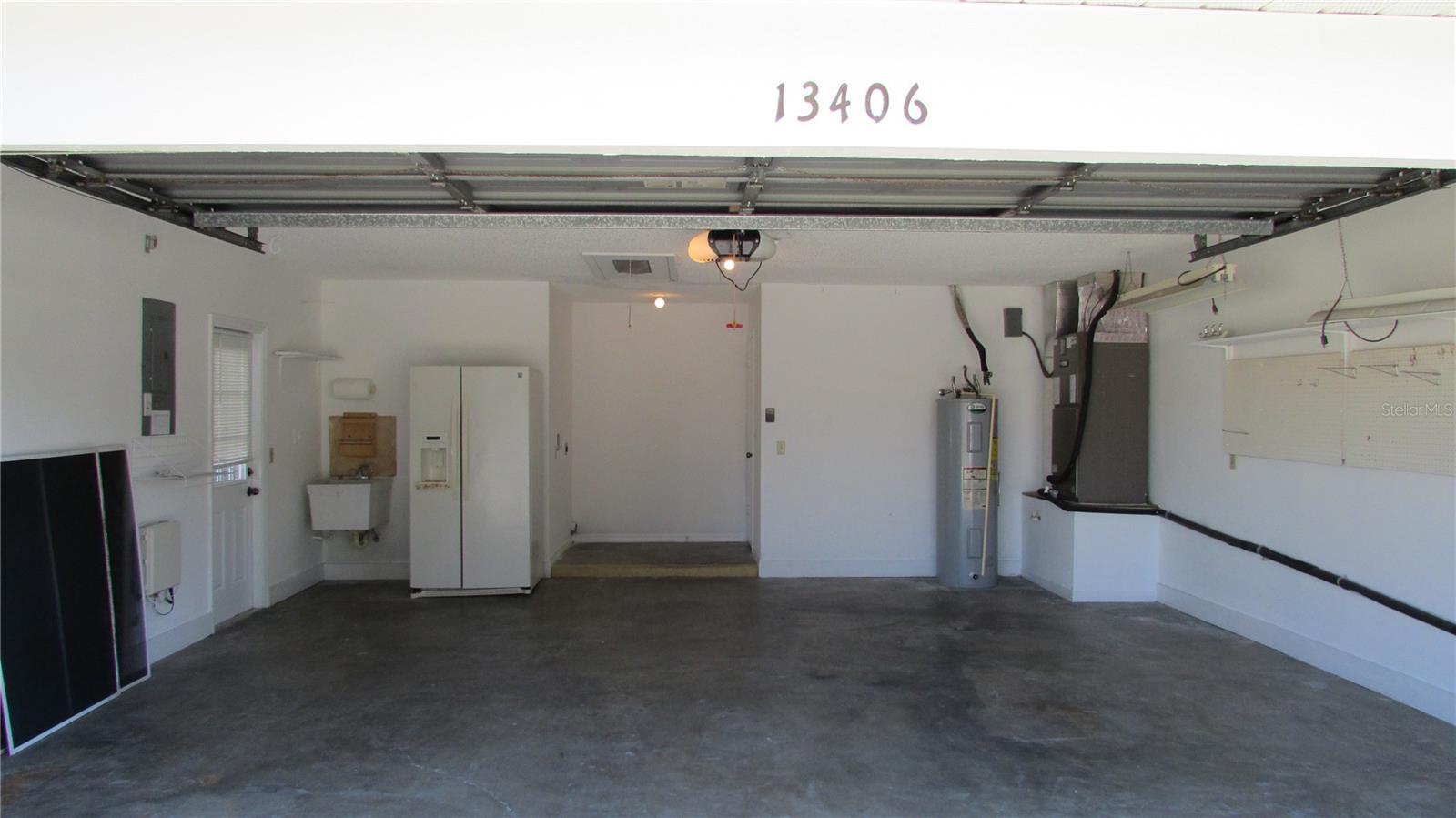 RAVENSWOOD VILLAGE - Residential