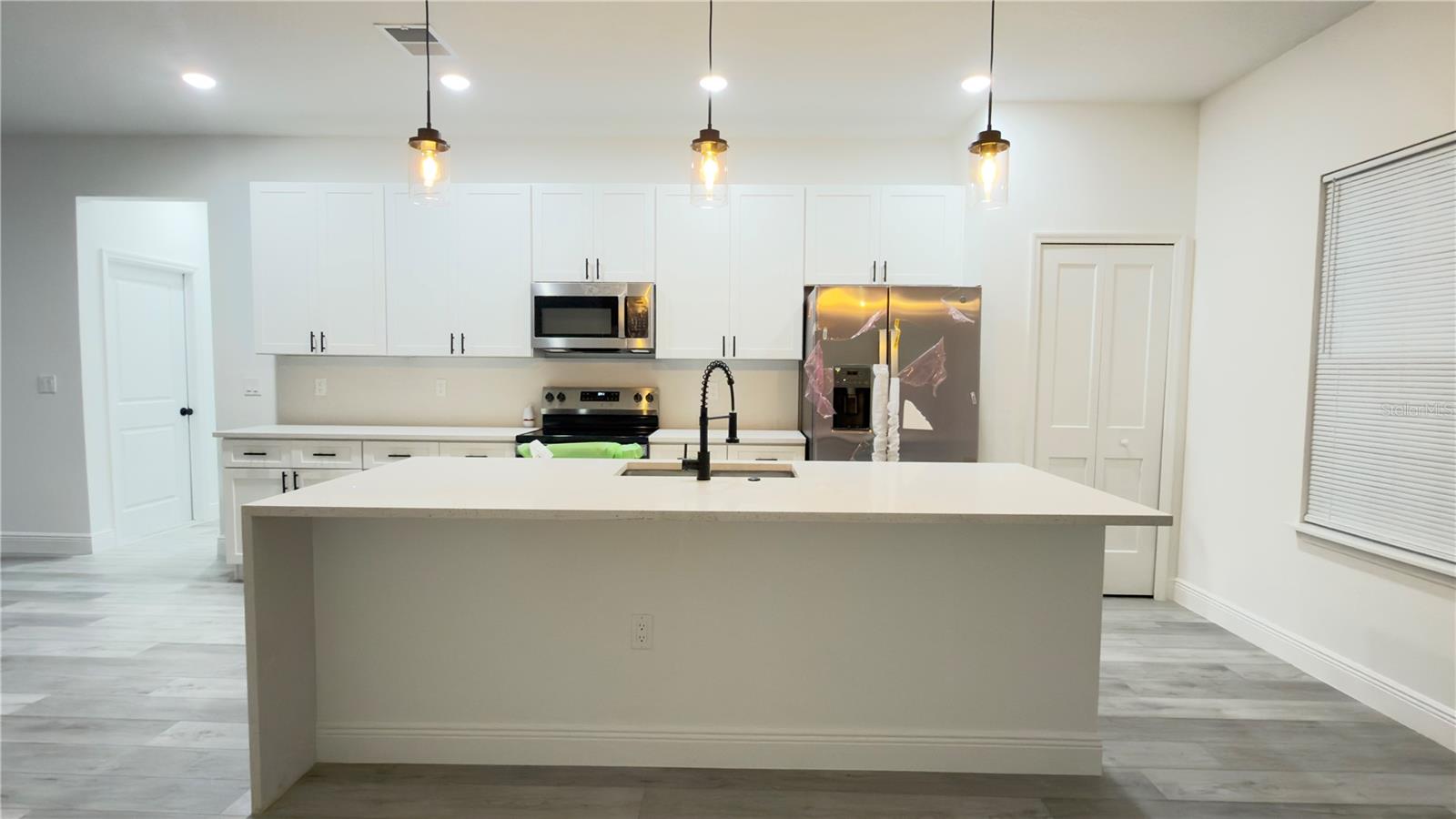 MARION OAKS UN 10 - Residential Lease