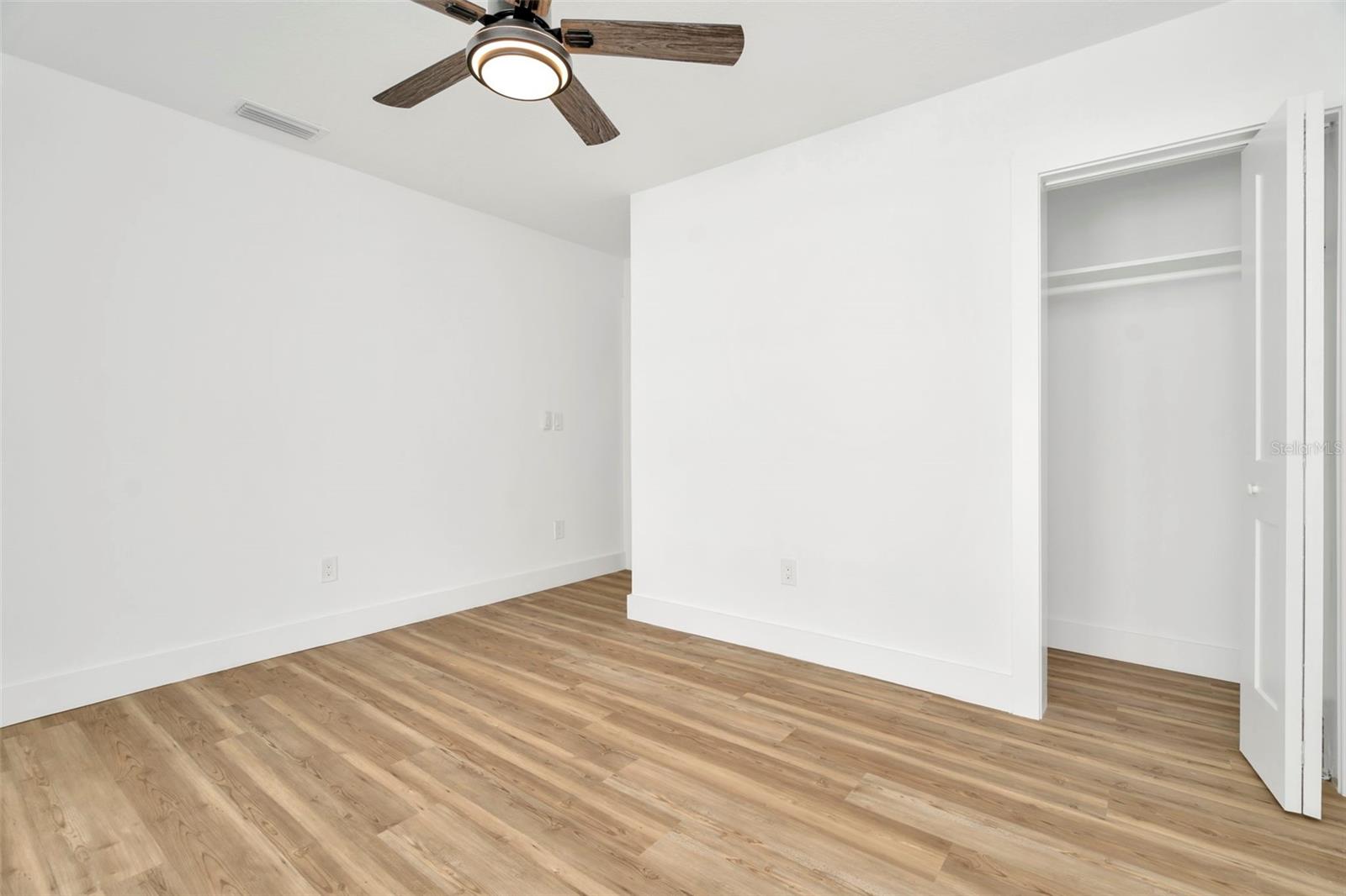 HENDERSON BEACH - Residential