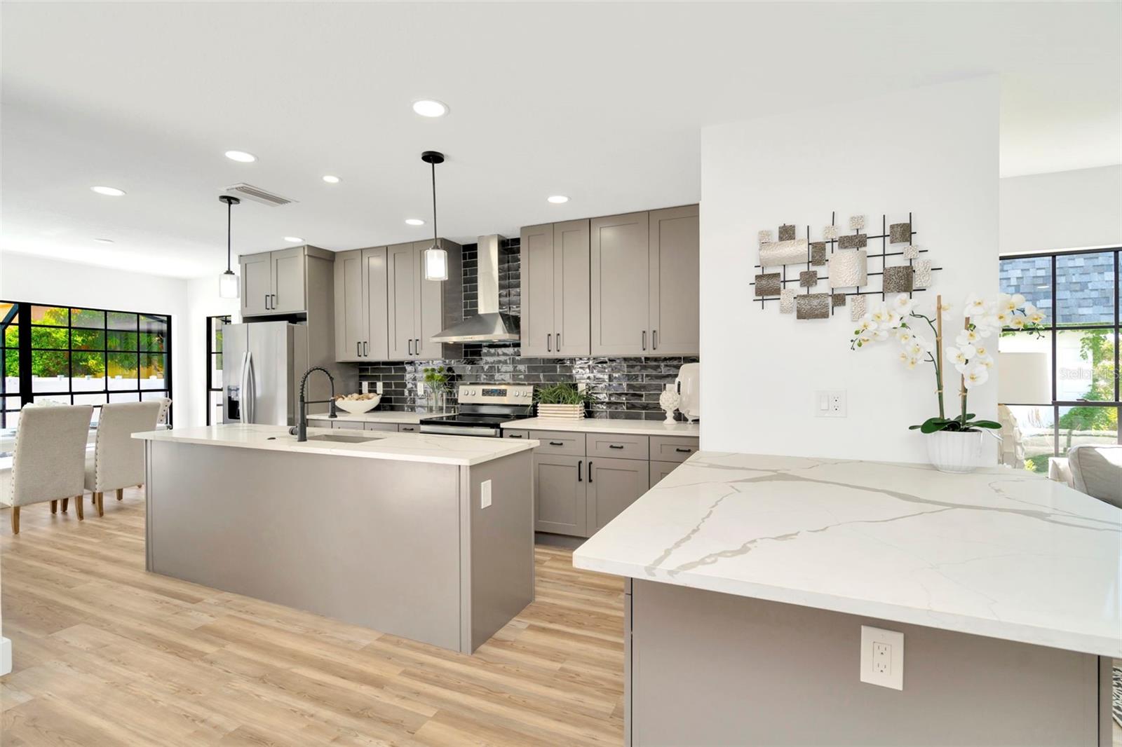 HENDERSON BEACH - Residential