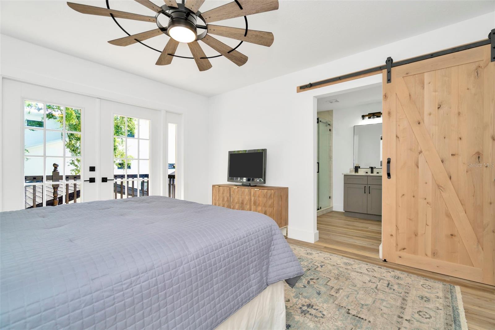 HENDERSON BEACH - Residential