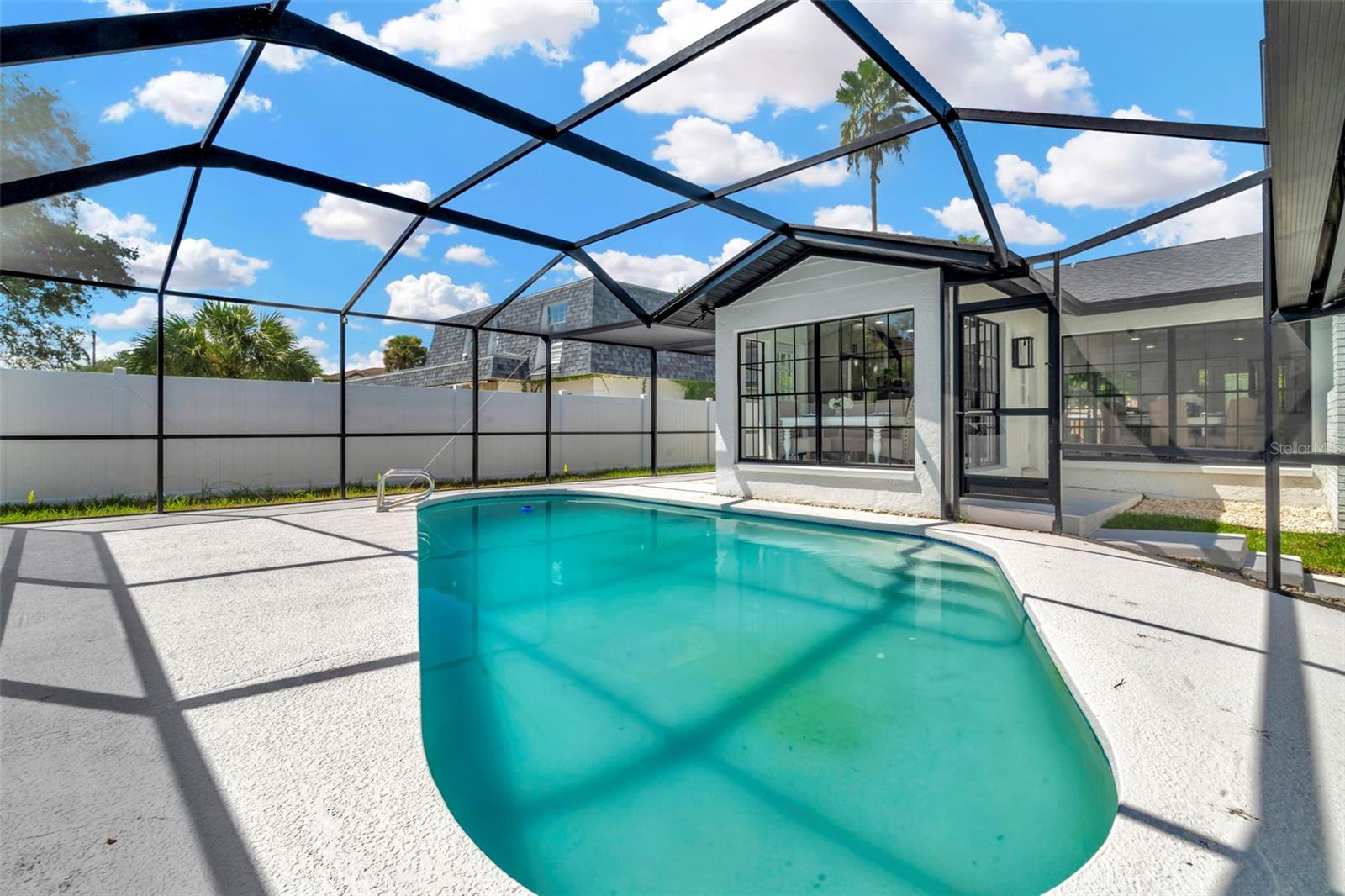 HENDERSON BEACH - Residential