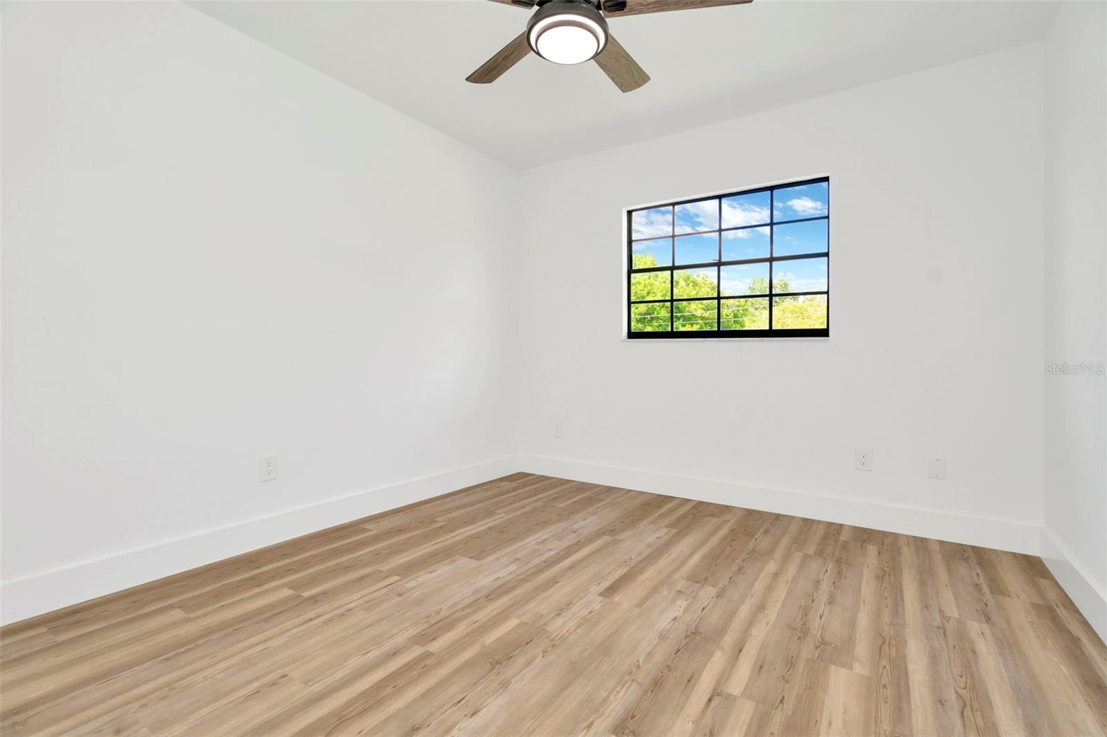 HENDERSON BEACH - Residential