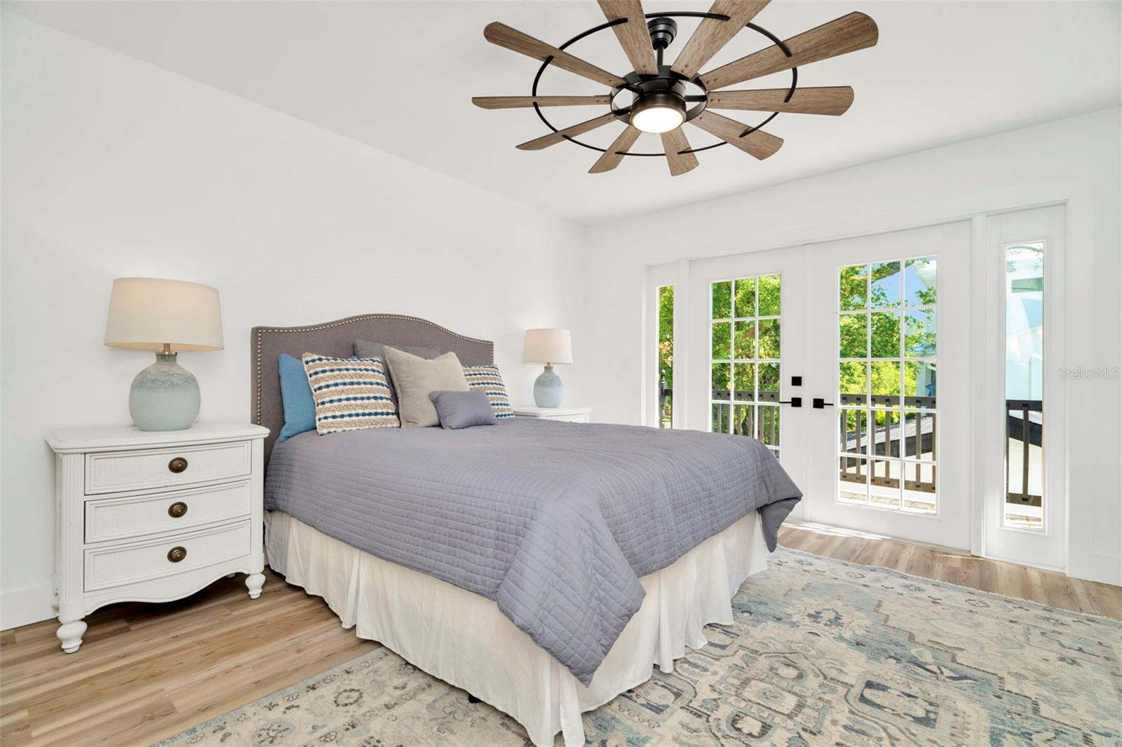 HENDERSON BEACH - Residential