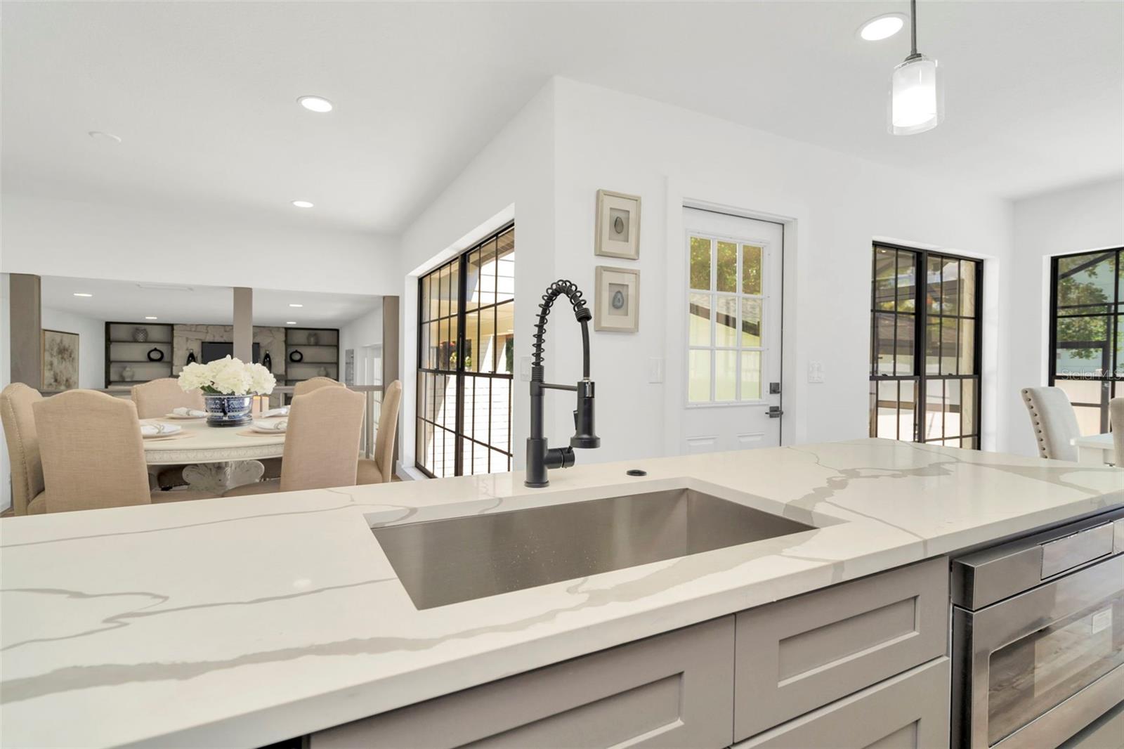 HENDERSON BEACH - Residential