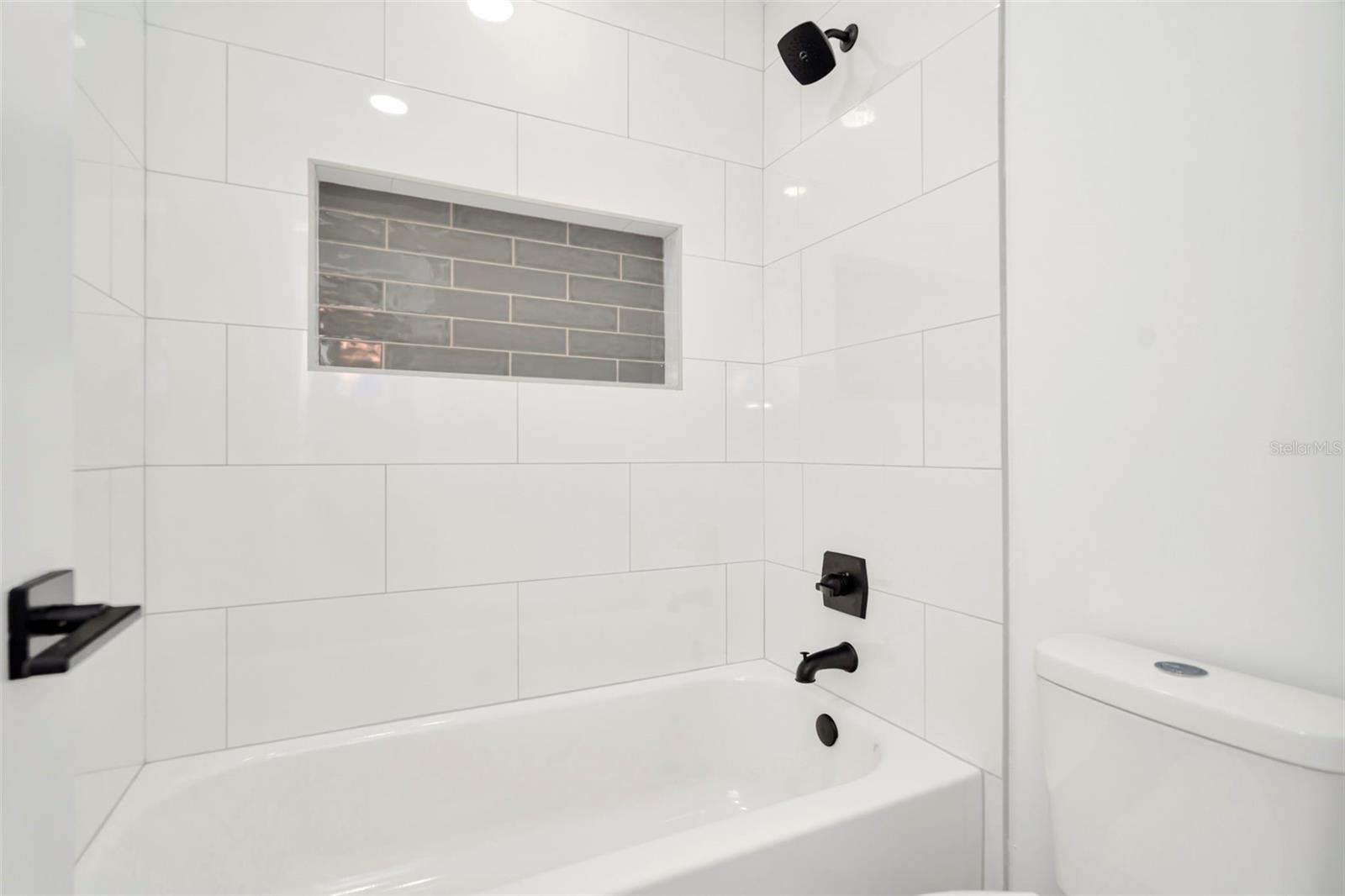 HENDERSON BEACH - Residential