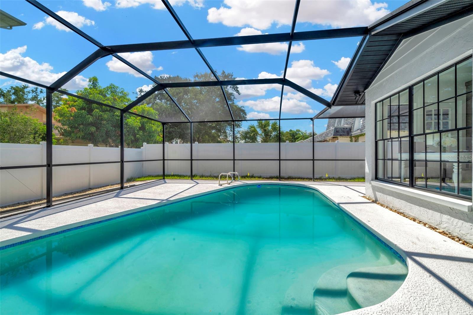 HENDERSON BEACH - Residential