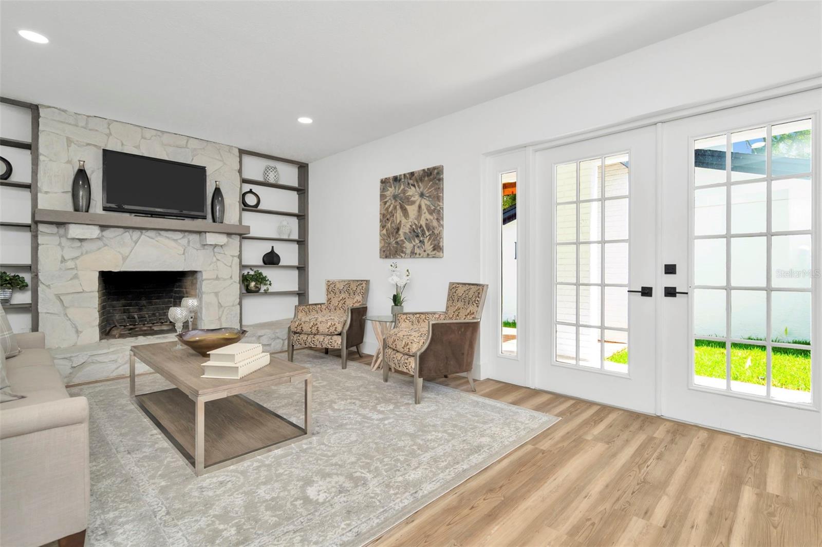 HENDERSON BEACH - Residential