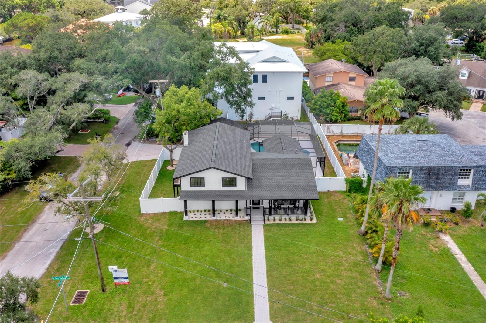 HENDERSON BEACH - Residential