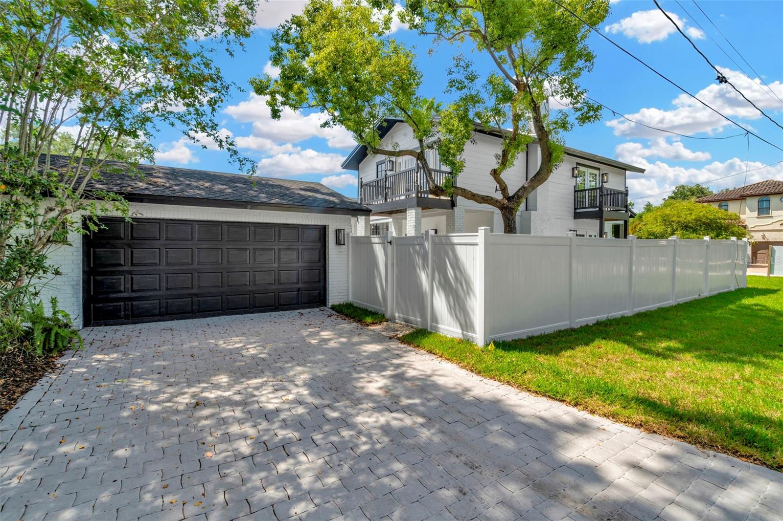 HENDERSON BEACH - Residential