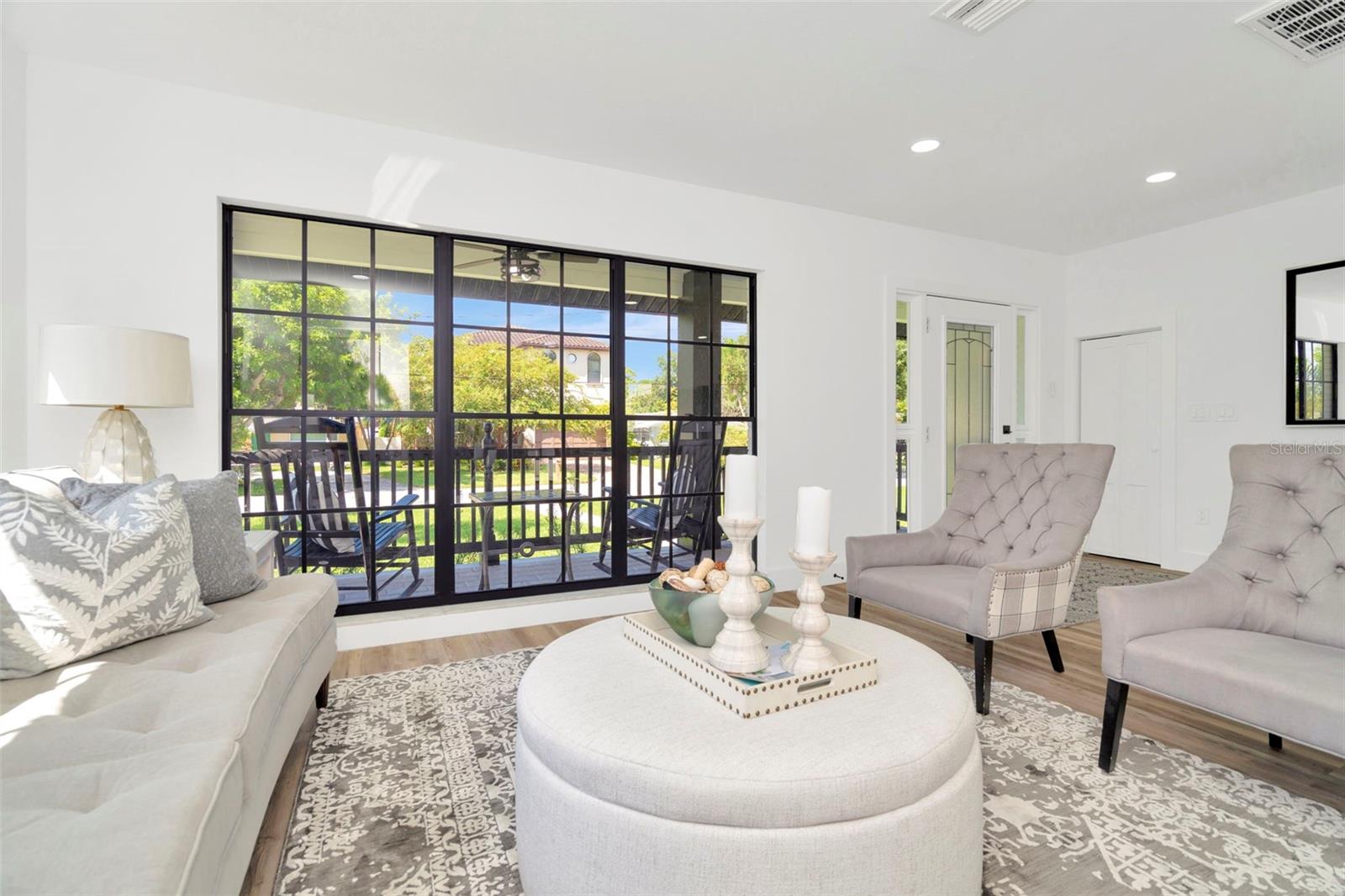 HENDERSON BEACH - Residential