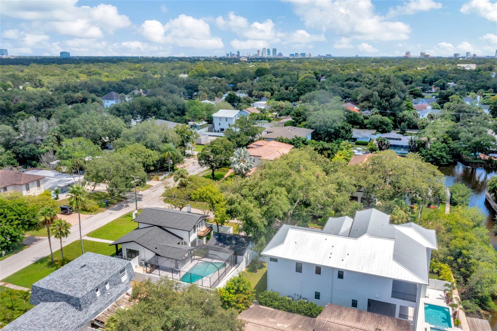 HENDERSON BEACH - Residential