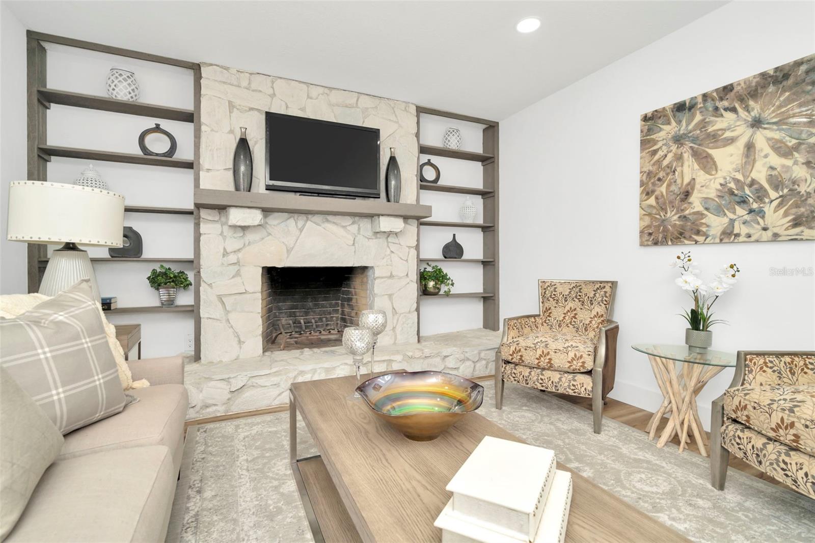 HENDERSON BEACH - Residential