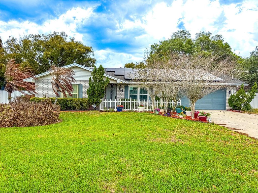 Photo of 114 Lake Mattie Road, Auburndale, FL 33823 (MLS # L4960235)