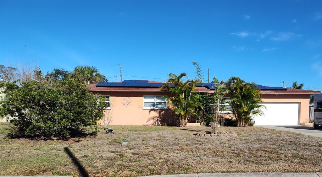 Photo of 1332 Buckingham Drive, Clearwater, FL 33756 (MLS # TB8466177)