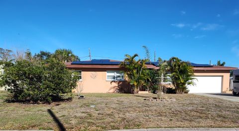 Photo of 1332 Buckingham Drive, Clearwater, FL 33756 (MLS # TB8466177)