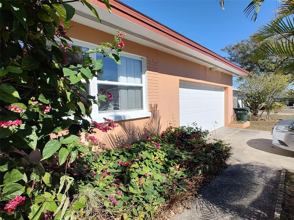 Photo of 1332 Buckingham Drive, Clearwater, FL 33756 (MLS # TB8466177)