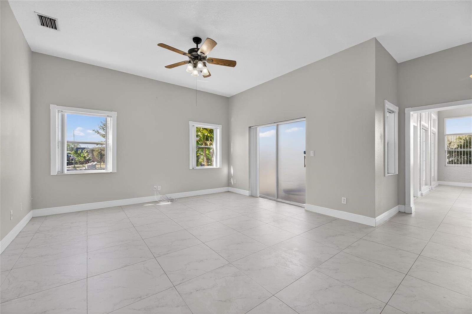 LAKE SHORE ESTATES 1ST ADD - Residential