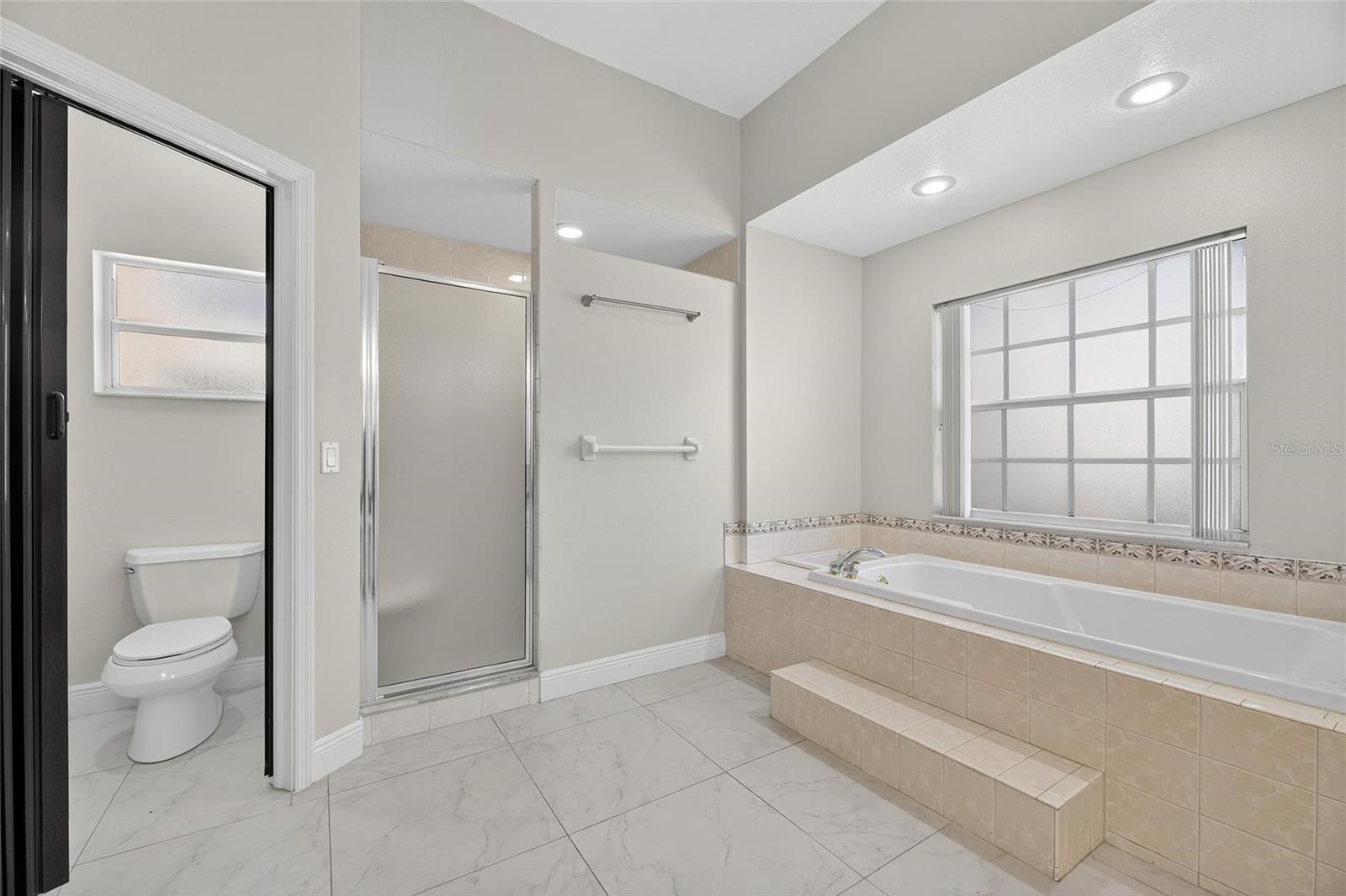 LAKE SHORE ESTATES 1ST ADD - Residential