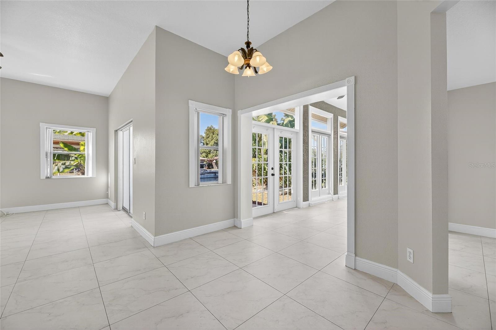 LAKE SHORE ESTATES 1ST ADD - Residential