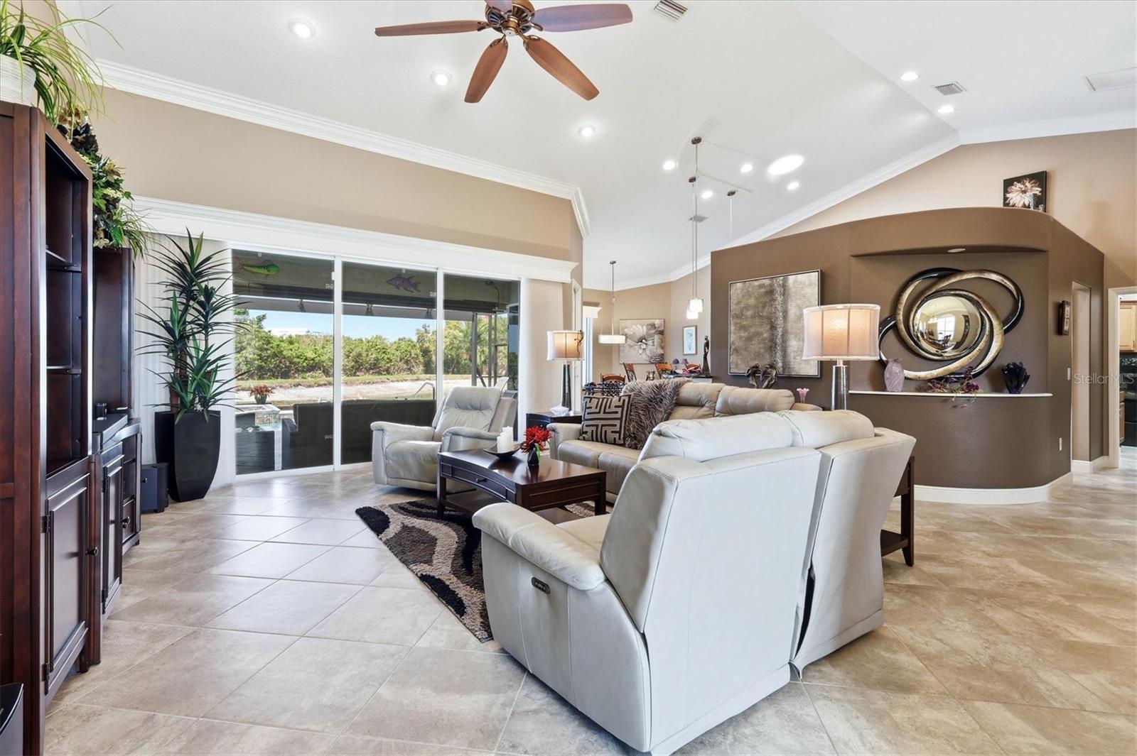 ANCIENT OAKS UNIT ONE - Residential