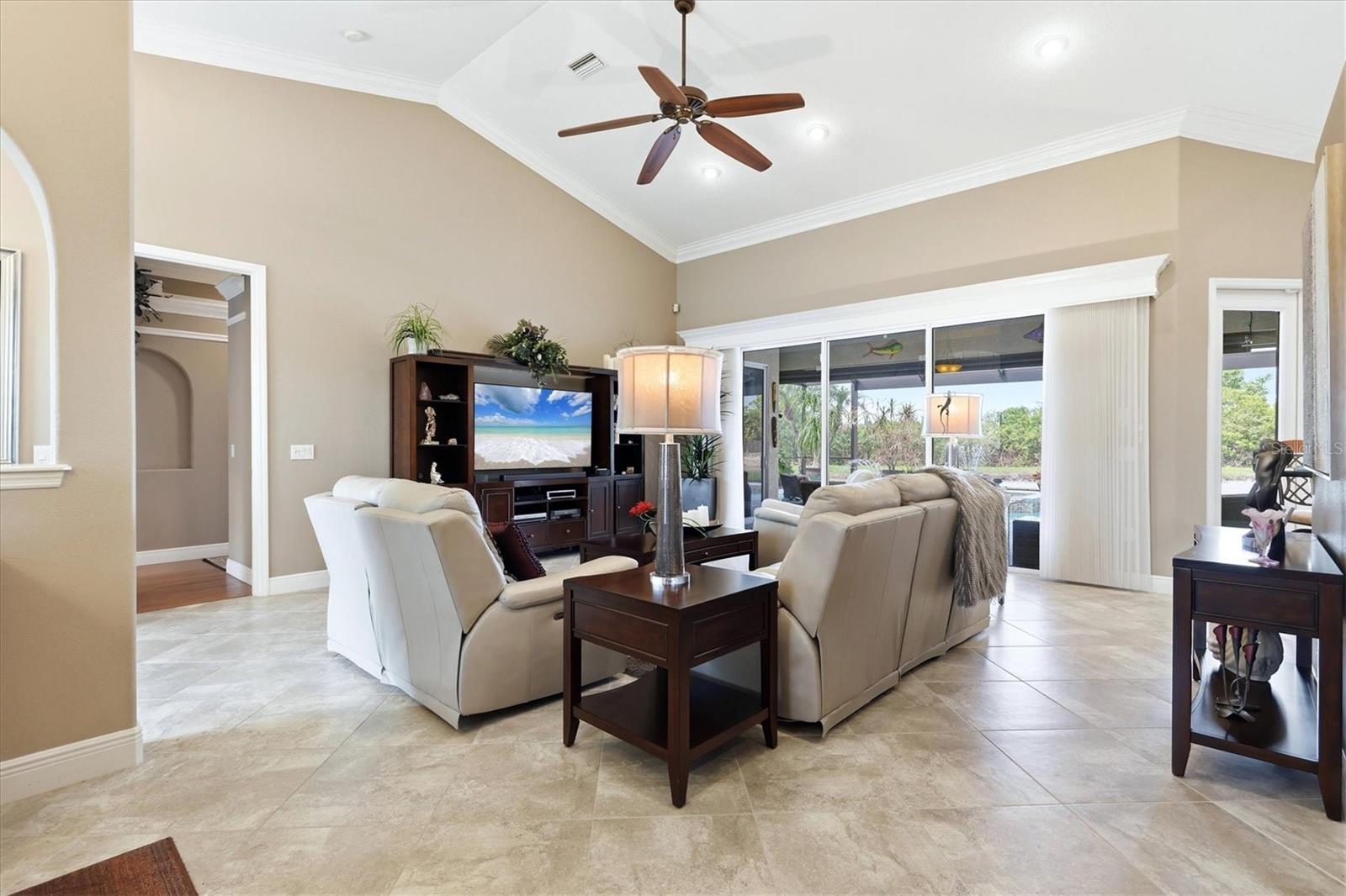 ANCIENT OAKS UNIT ONE - Residential