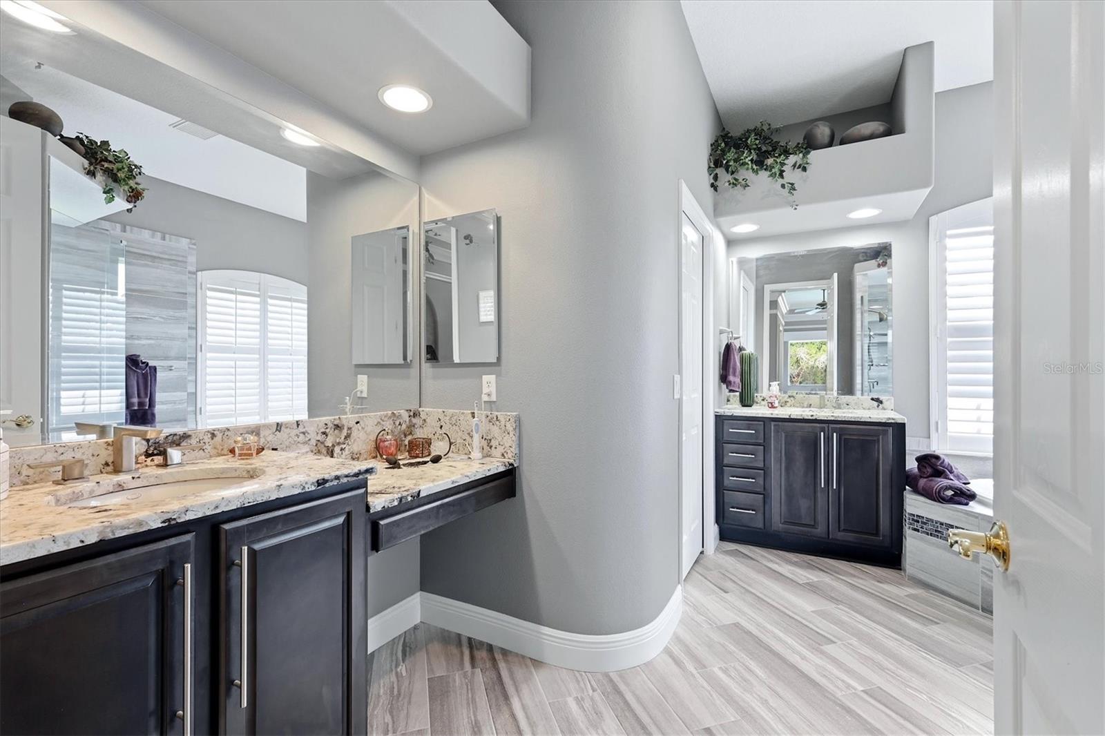 ANCIENT OAKS UNIT ONE - Residential