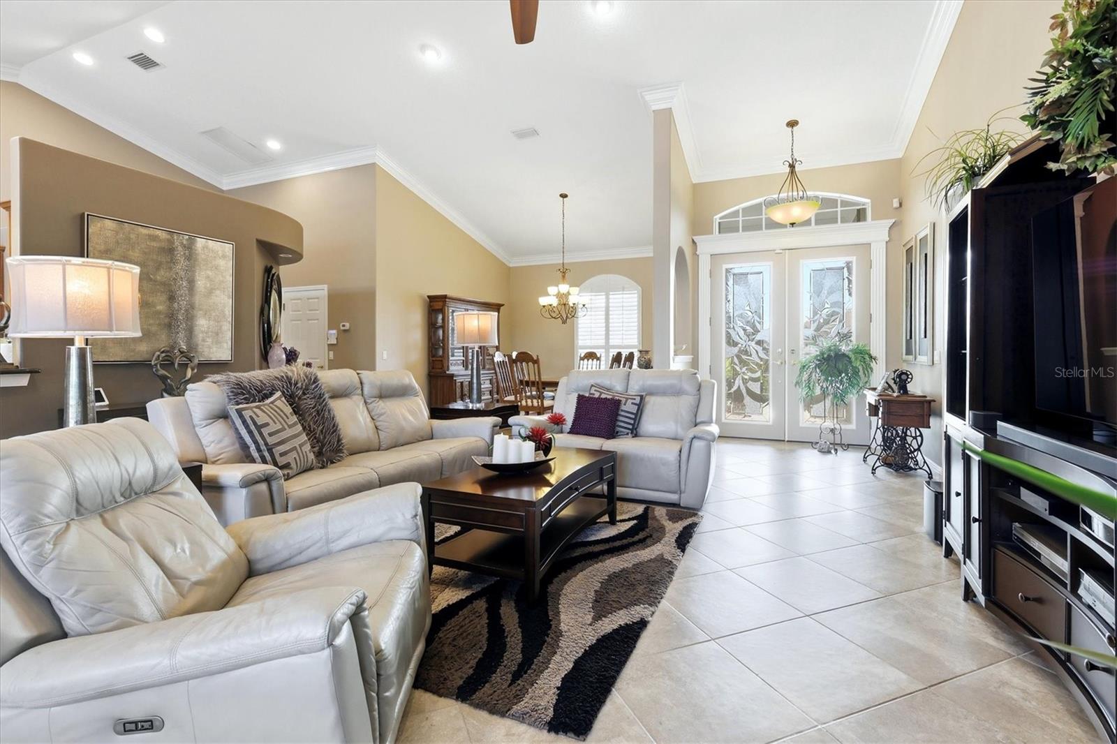 ANCIENT OAKS UNIT ONE - Residential