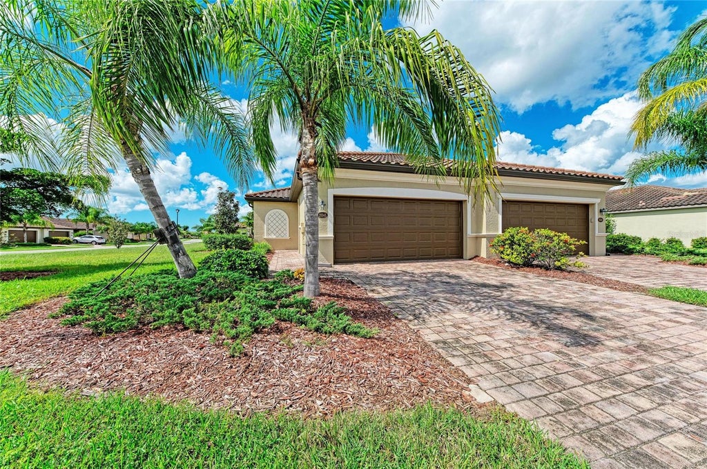 Photo of 20545 Prego Place, Venice, FL 34293 (MLS # N6146105)