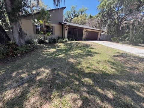 Photo of 850 Lake Elbert Park NE Park, Winter Haven, FL 33881 (MLS # S5148051)