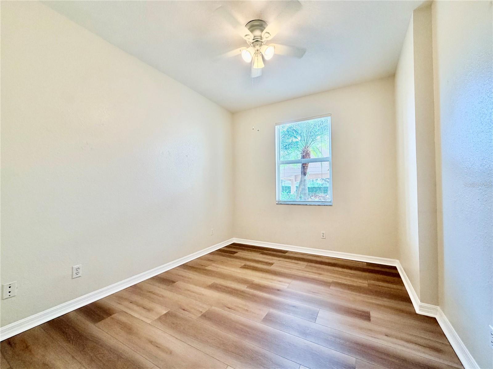 STONE HARBOUR I - Residential Lease