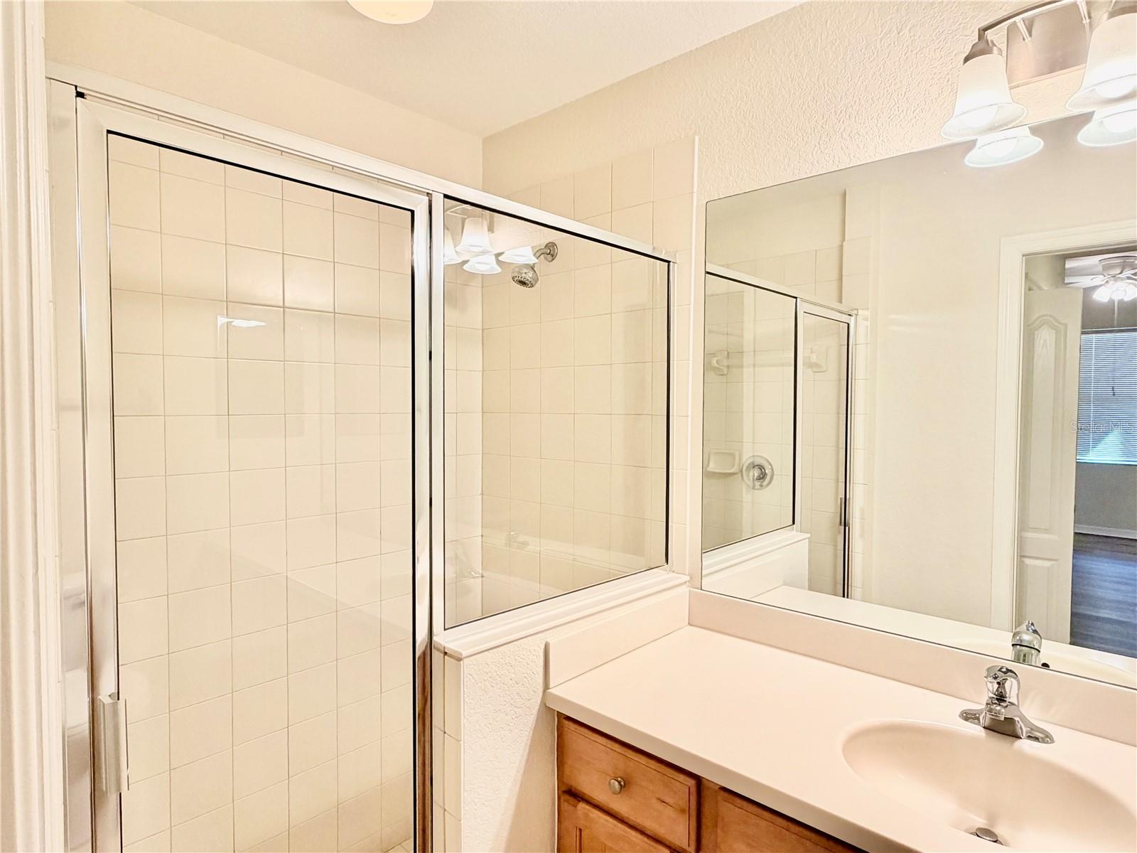 STONE HARBOUR I - Residential Lease