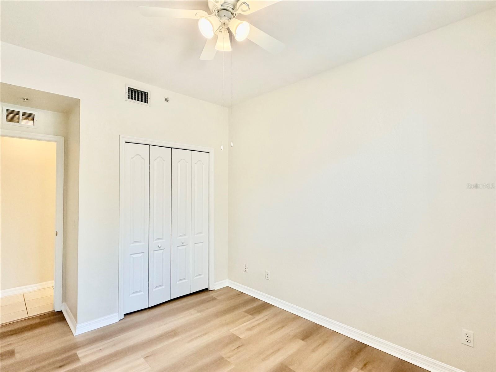 STONE HARBOUR I - Residential Lease