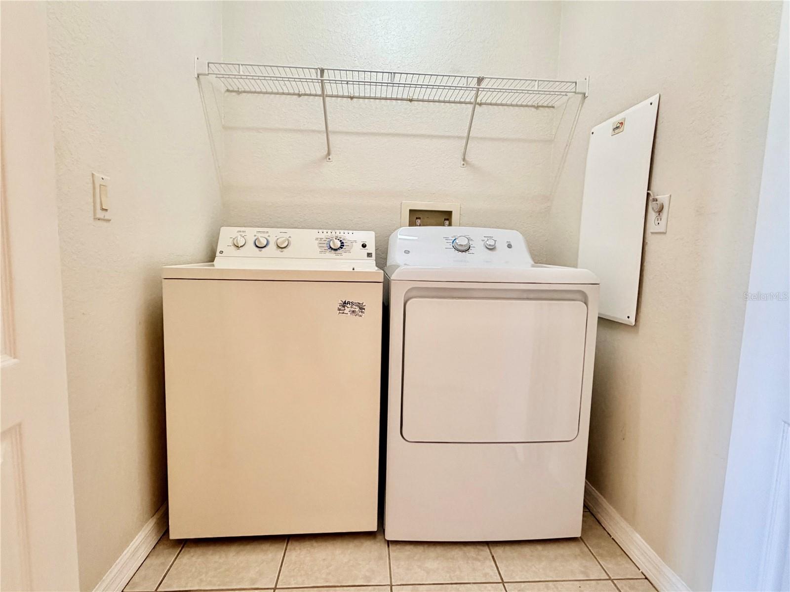 STONE HARBOUR I - Residential Lease