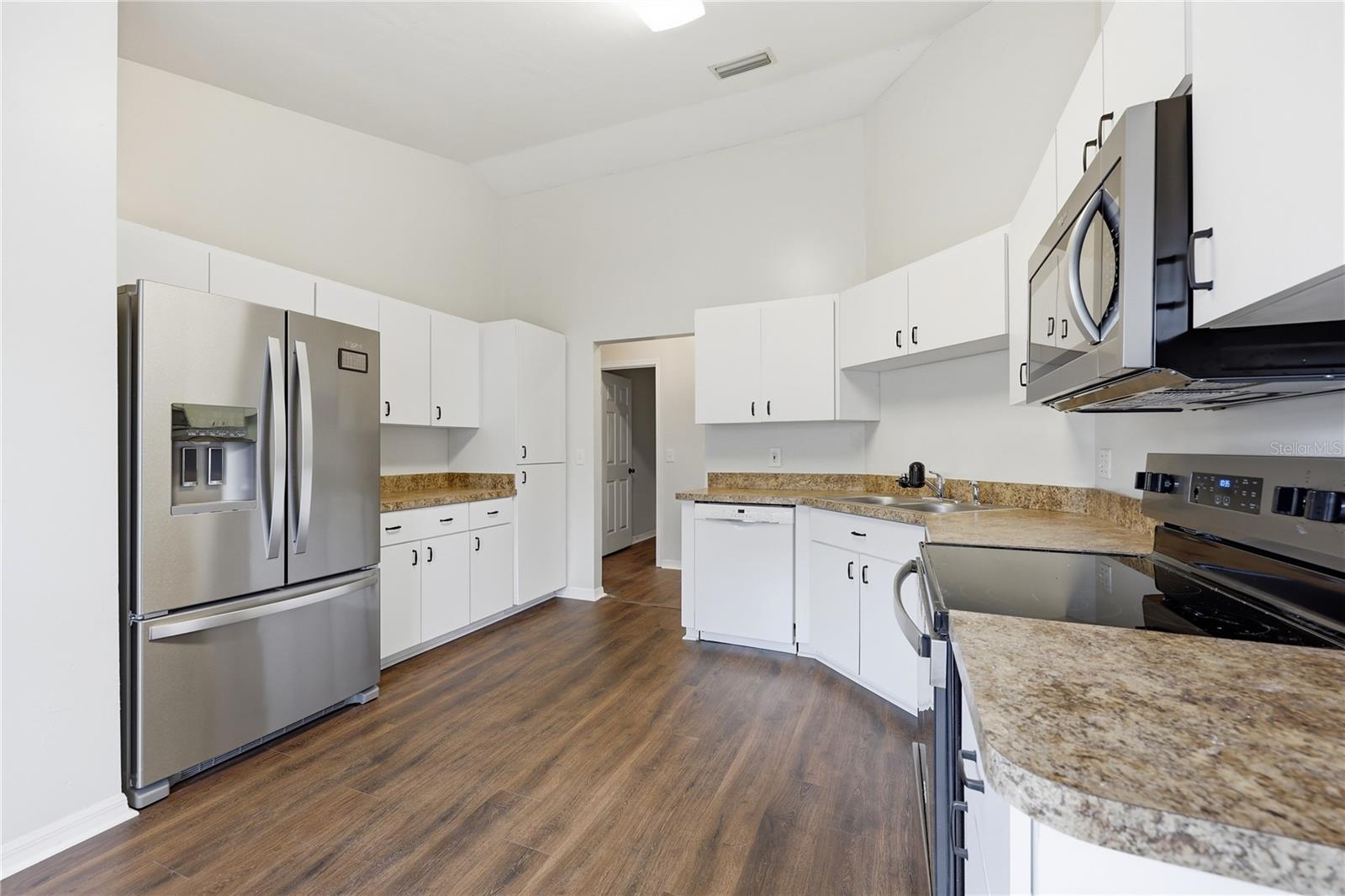 CAPRI CLUSTER PH I - Residential