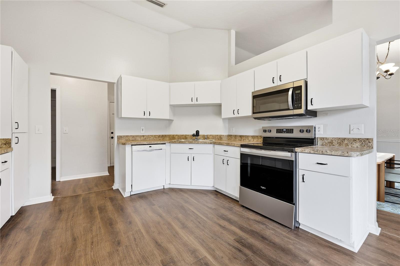 CAPRI CLUSTER PH I - Residential