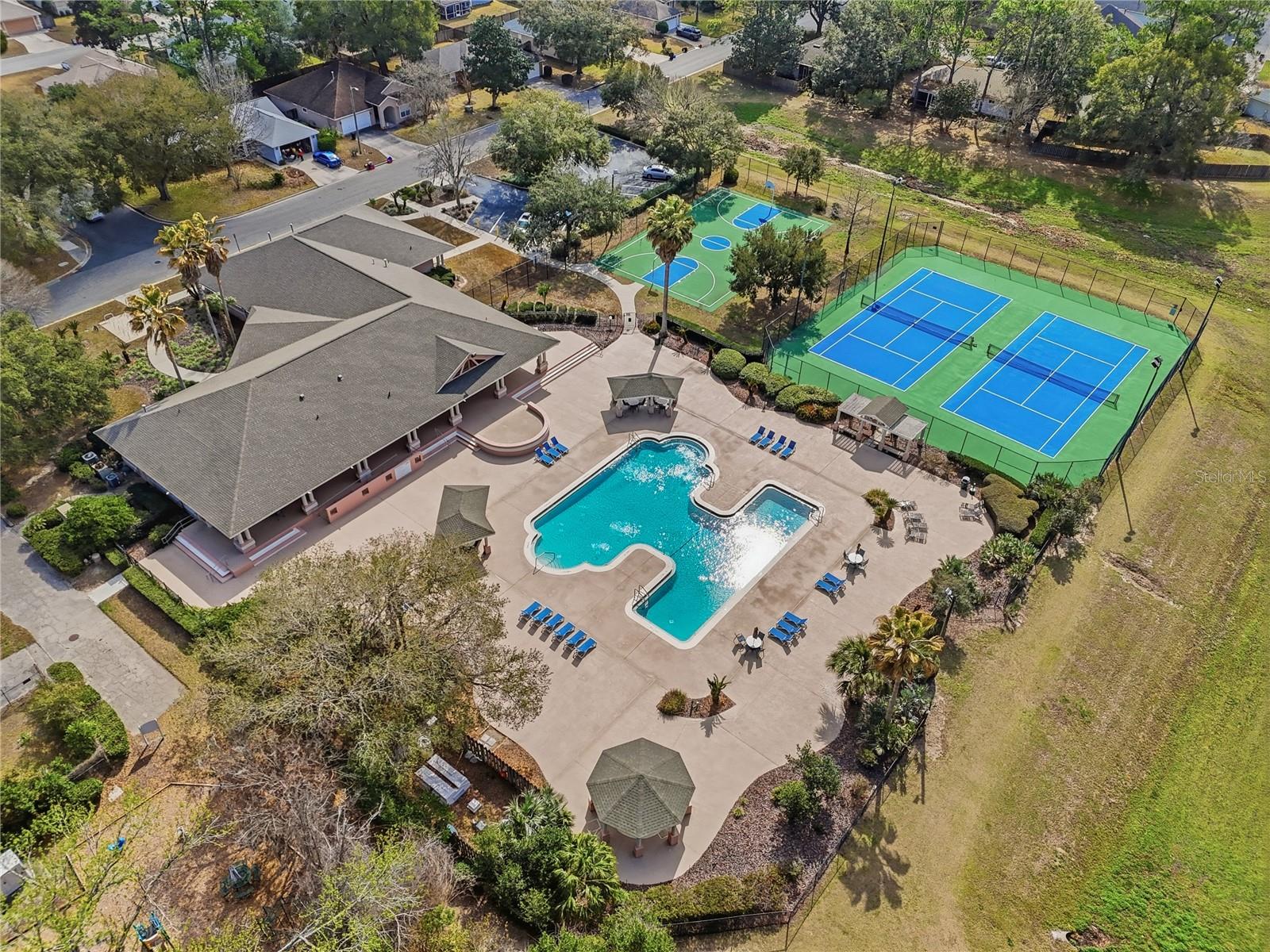 CAPRI CLUSTER PH I - Residential