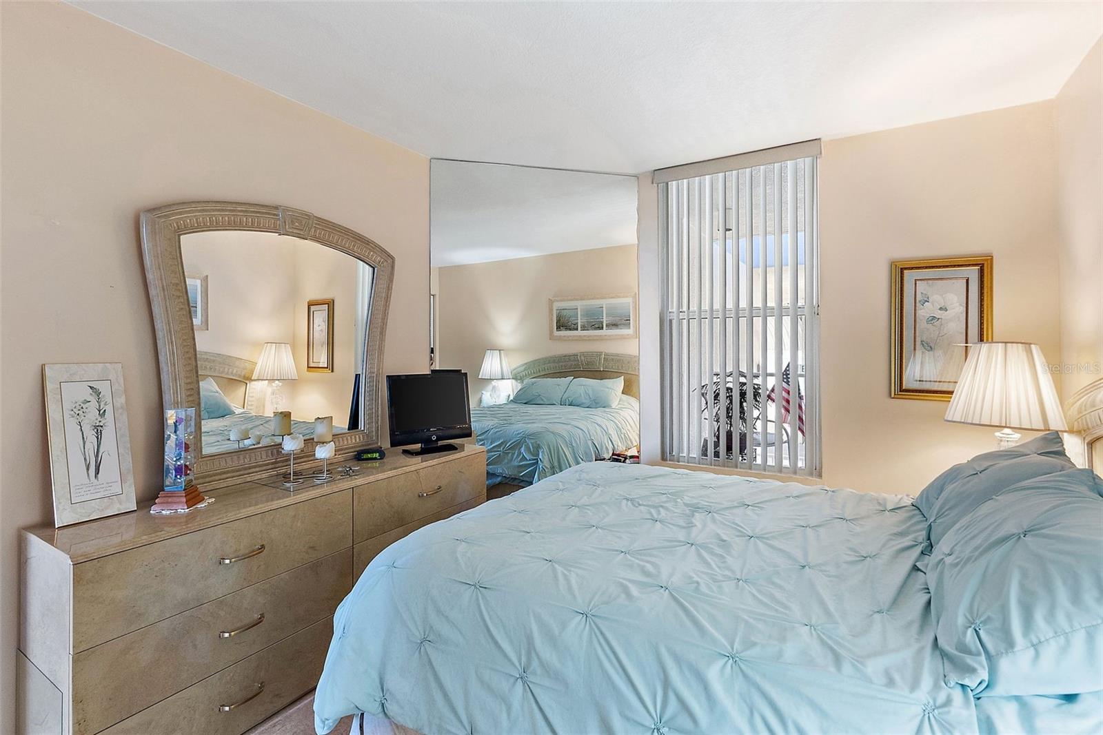 ISLA KEY CONDO - Residential