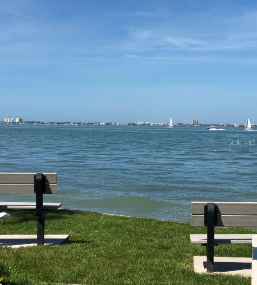 ISLA KEY CONDO - Residential