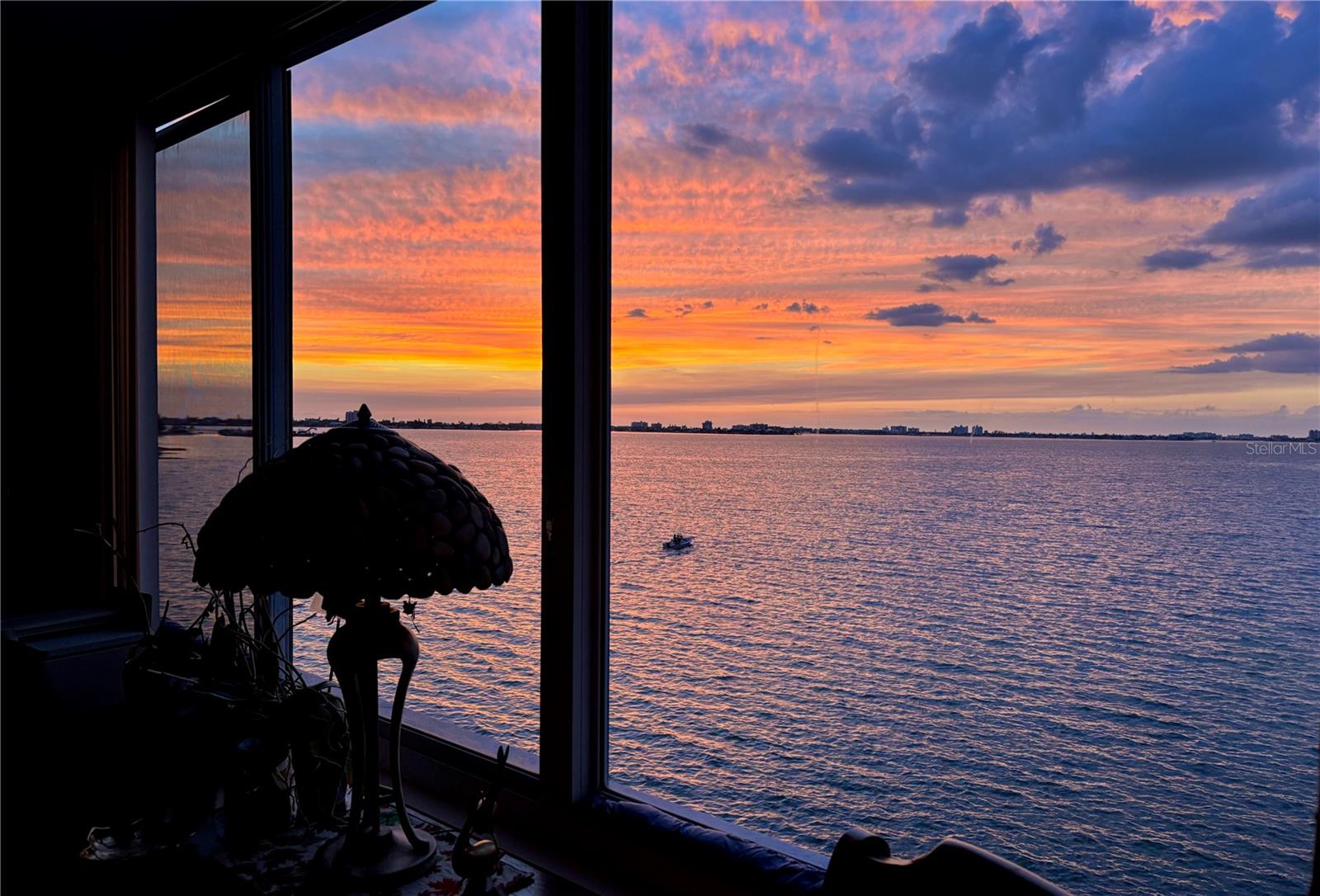 ISLA KEY CONDO - Residential