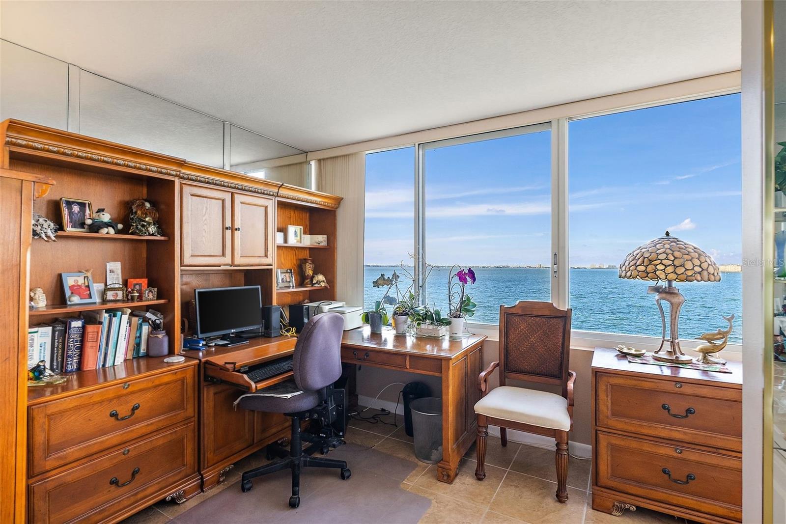 ISLA KEY CONDO - Residential