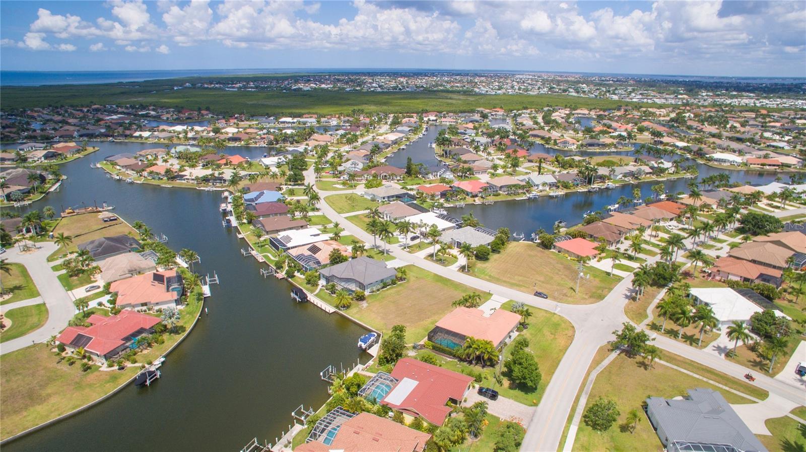 PUNTA GORDA ISLES SEC 15 - Land