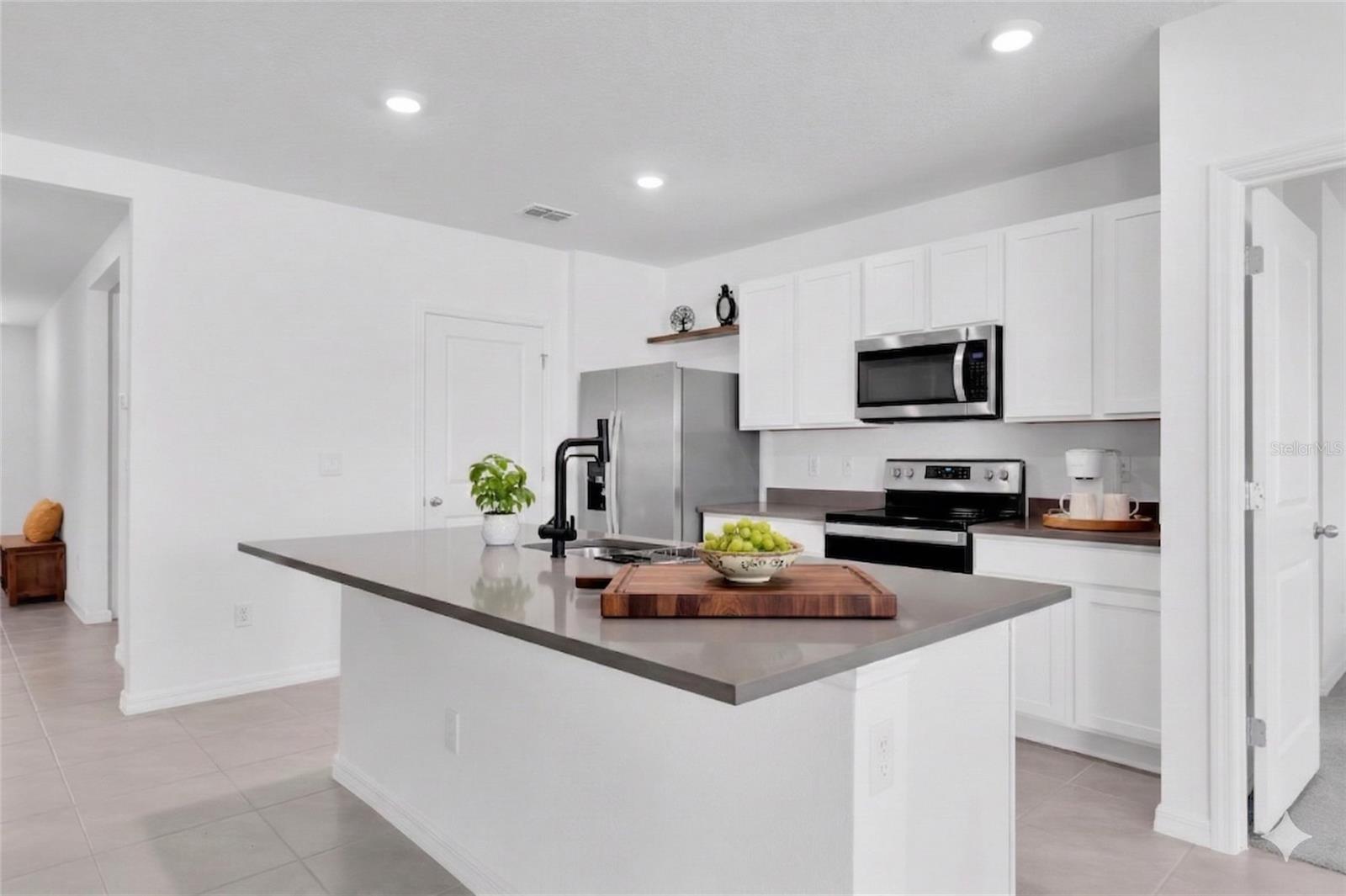 AVALON PARK WEST-NORTH PH 2 4-7 - Residential