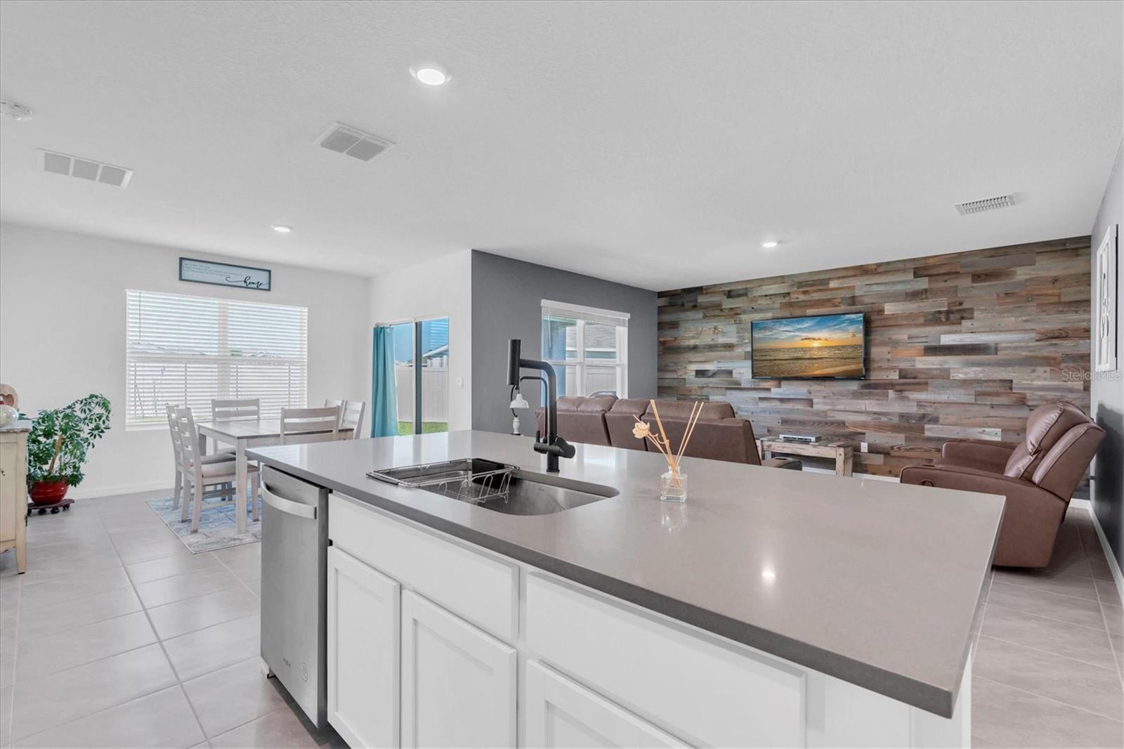 AVALON PARK WEST-NORTH PH 2 4-7 - Residential